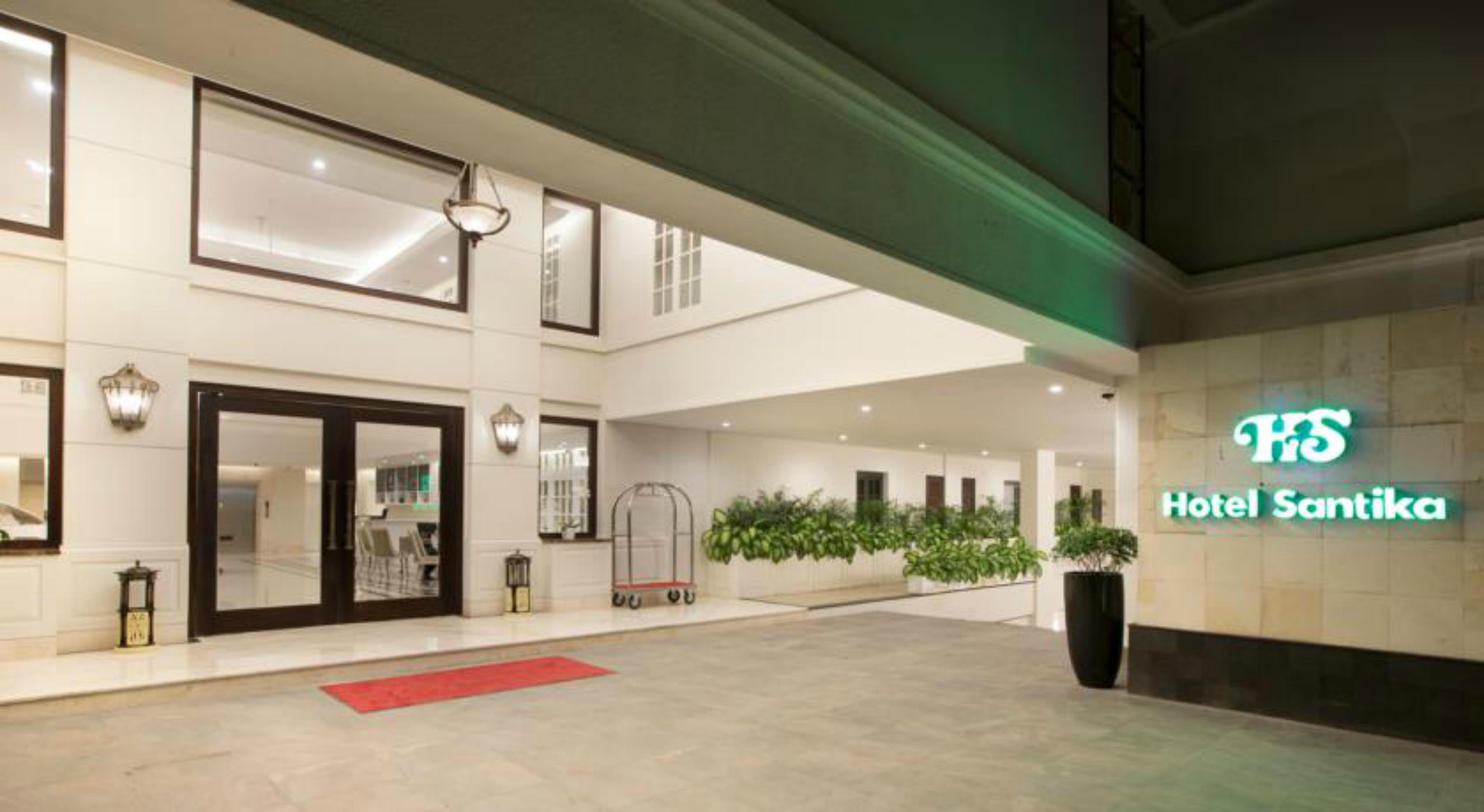 Hotel Santika Seminyak Exterior foto